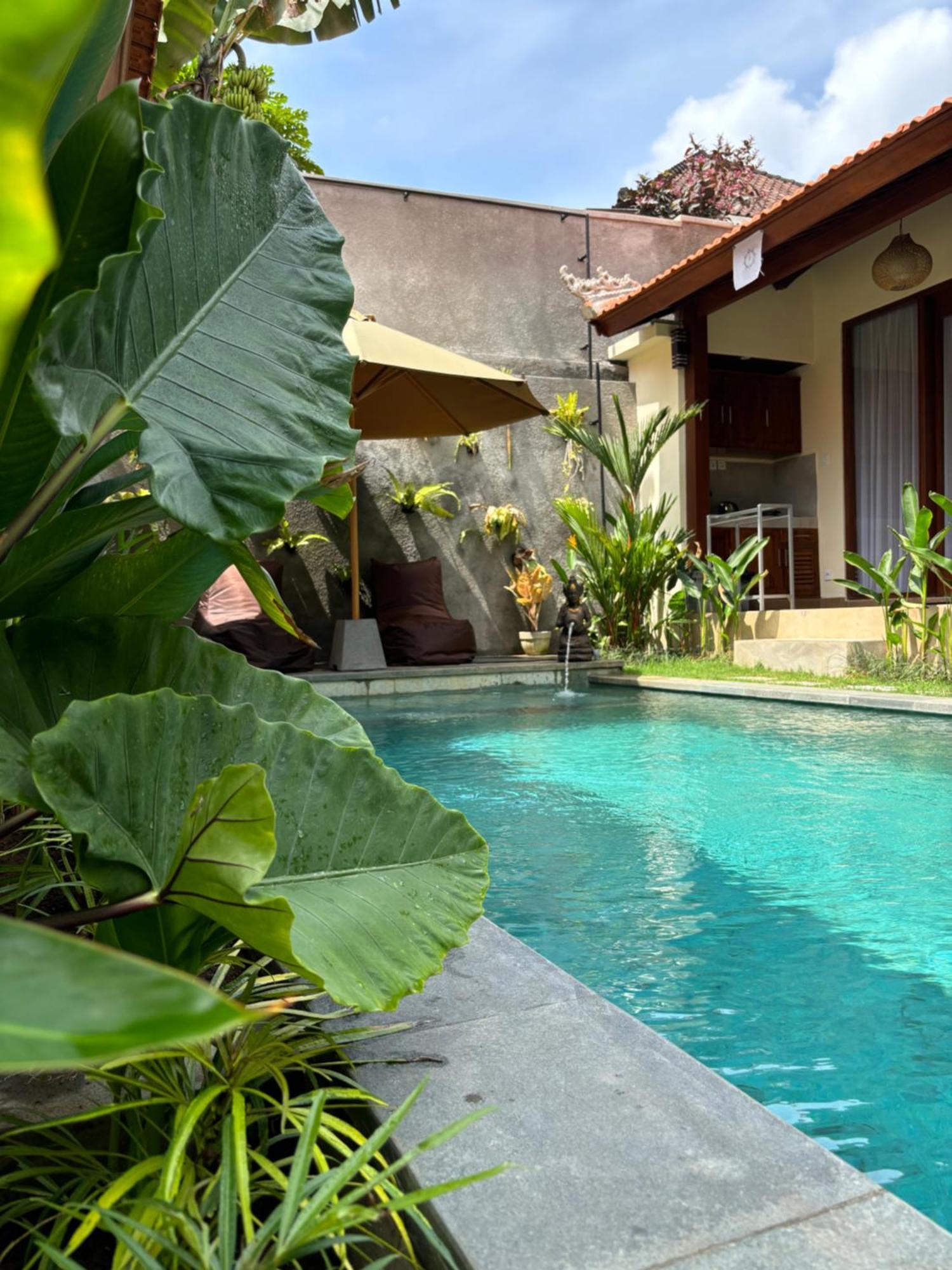 Cempaka Kembar Guest House Ubud  Luaran gambar