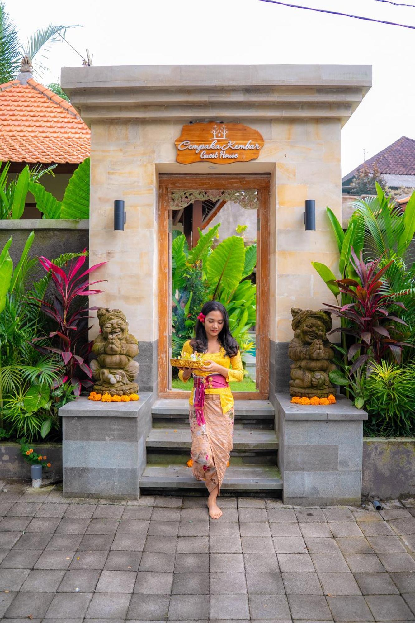 Cempaka Kembar Guest House Ubud  Luaran gambar